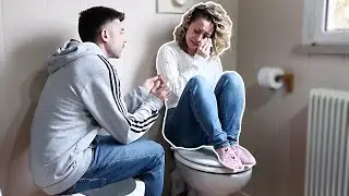 PIANGO IN BAGNO FINO A CHE NON MI DICE TI AMO *SCHERZO a Luca*