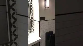 What does unisex bathrooms look like at Burger and Lobster? #shorts