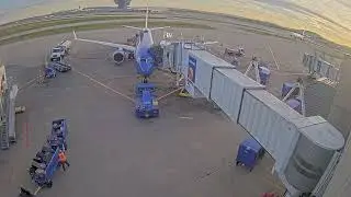 RAW | Surveillance video shows UPS plane crash - Jet bridge B17