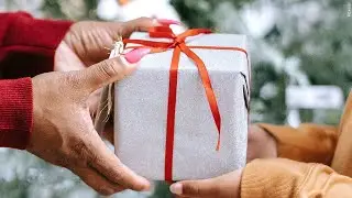 City of Springfield encourages choosing low-waste gifts and wrapping this holiday season