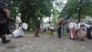 Teil 1, 16:9 : Hyttis, Not und Elend und Docatius beim Liberi Effera Hoffest 2017, Abschluss-Jam