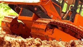 BIGGEST RC DOZER ACTION! PUSHING THE HEAVY SOIL AS A TEAM! KOMATSU DOZER! MD 65 17 PX!