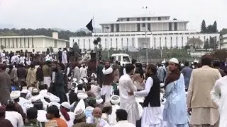 Islamist assassin's supporters hold sit-in in Pakistan capital