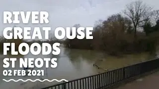 St Neots bridge over flooded river Great Ouse