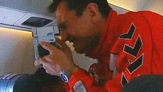 D&eacute;placement de l'&eacute;quipe du N&icirc;mes Olympique &agrave; Lorient avant sa demi-finale de Coupe de France 2002