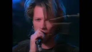 Bon Jovi - Cama de Rosas (Spanish Version) (Official Music Video)