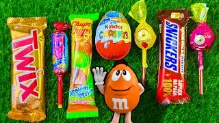 ASMR Candy Eating 🍭 Crunchy & Juicy Sweets | No Talking | 12 Minutes Relax