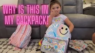 What's in Melanie's kindergarten backpack 🎒