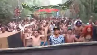 Most Intense Rave Ever? Can it Get More Intense Than This? [EKM.CO]