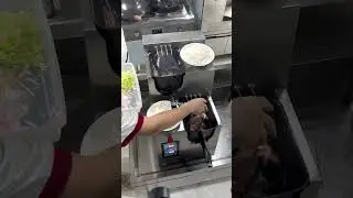 2025 Restaurant Trends: Smart Cooking Machines