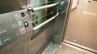 U-Bahn Berlin Mitfahrt in Aufzügen am Bahnhof Pankow