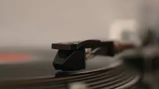 Erroll Garner - (They long to be) Close to you (Magician, 1974)