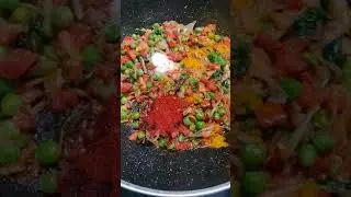 Tomato Peas Rice, Peas biryani with carrot raita, Variety Rice, Pattani Sadam ❤️