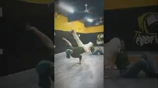 ???? #bboy #bboydance #breakdance #public #breaking #youtube #dance #bboying #bboyng
