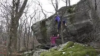 Dirk bouldert Slow Down (8A) in Brione