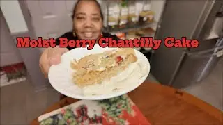“Moist, Fluffy Berry Chantilly Cake | Easy Homemade Recipe”