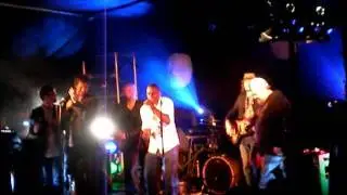 Cantaloop ft. Frank Benbini @ Limetree Festival 2011