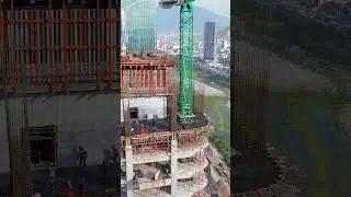 As&iacute; crece Torre Rise el gigantesco rascacielos en Monterrey 😱😍🏗#Monterrey #risetower #torrerise