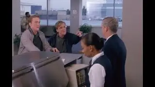 Bill Gates late to airport scene &mdash;&nbsp;Pirates of Silicon Valley (1999)