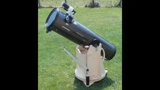 Dobson mount with slow motion and tracking system