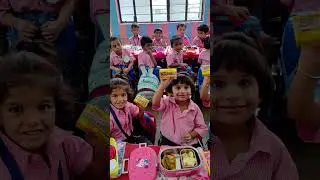learn colour with Anaya
