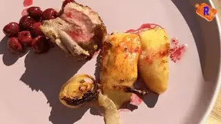 TENDER MUSTARD RIBS UNDER CHERRY SAUCE.