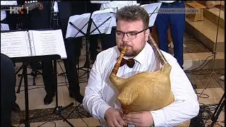 Zbor Lilium i tamburaški orkestar sv. Antuna Padovanskog - Zdravo budi mladi kralju (live)