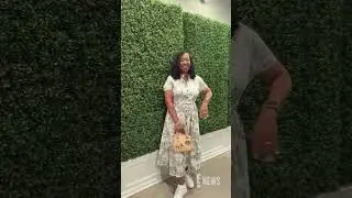 It's Shondaland and we're all just living in it. 😍 Shonda Rhimes arrives to the U.S. Open. 🎾