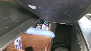 1967 m725 Jeep 4x4 - inside rear compartment
