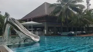 Poolside Chill with Swaying Palms | W Maldives Vibes, May 2025 #WMaldives #MaldivesResorts #Maldives