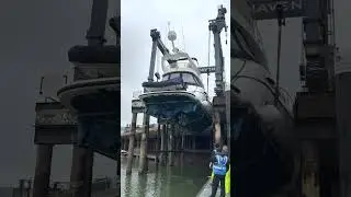 Boat lift