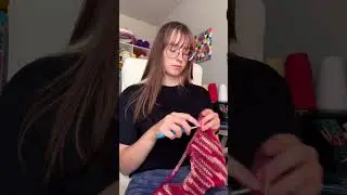 Single crochets ✨ I&rsquo;ve been dealing with some wrist pain lately #crochetting #crochet