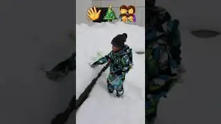 Leon plays Snow While waiting Cathy in School🎄❤👨&zwj;👩&zwj;👧&zwj;👦