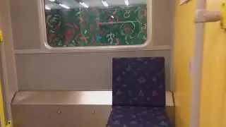 C6 Tunnelbana Anländer Och Vänder Från Alby Mot Ropsten.