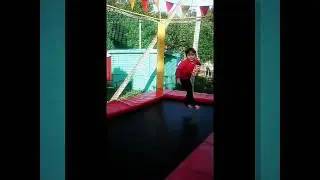 Кимры. Парк. Батут. Любимая доченька