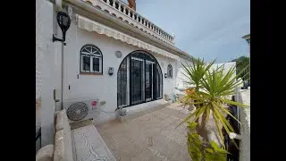 R9550D Renovated South East facing 2 bed 2 bath townhouse, San Luis, Torrevieja, Costa Blanca South