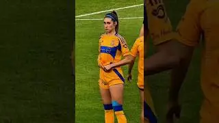 Women's Football Moments Not Shown on TV 🤯 #birdtrend