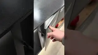 Петля от Boyard при срабатывании механизма Push to Open открывает створку полностью. Туапсемебель.РФ