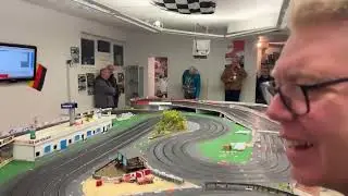 rathead SlotRacing &uuml;bertr&auml;gt einen Livestream.
