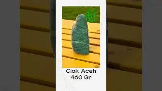 BONGKAHAN BATU GIOK HIJAU NEPHRITE JADE ACEH 460 Gram. #nephritejade #giokhijau #gemstone #giokasli