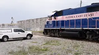 FEC & CSX trains slam the diamond!