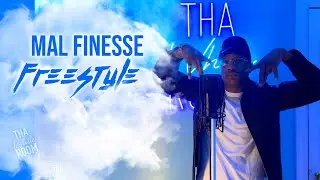 Mal Finesse - Flashing Lights (Tha White Room Performance)