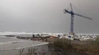 Maltempo Ladispoli, la mareggiata spazza via le spiagge