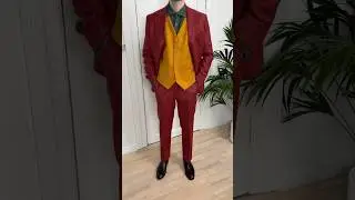 How to dress like The Joker 🃏#menswear #joker menssuit #redsuit #halloween #halloweenoutfit