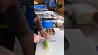 Sushi que vende caro | link na bio