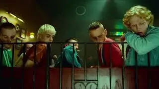 T2 Trainspotting 2 Begbie Pub Glass Scene