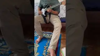 Sadhai sadhai song guitar lesson #short #song #guitar #guitarcover #nepalisong #johnchamling
