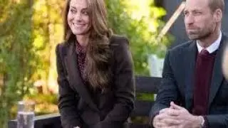 Everyone Noticed This About William & Kate 😳