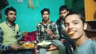 Mama agya phir se room me 😀 or party v hogya sab k sath me 😍