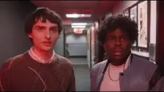 В новом промо-ролике &laquo;SNL&raquo; Финн Вулфхард сталкивается с самыми странными вещами.